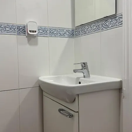 Estudio Benal Vista A La Piscina Lejlighed *